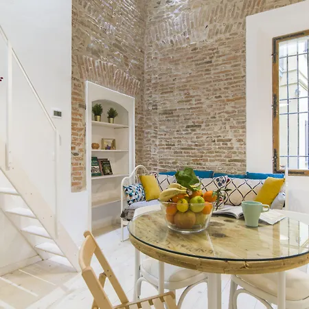 Guesthost - Loft * Bologna