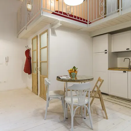 Guesthost - Loft Lejlighed Bologna