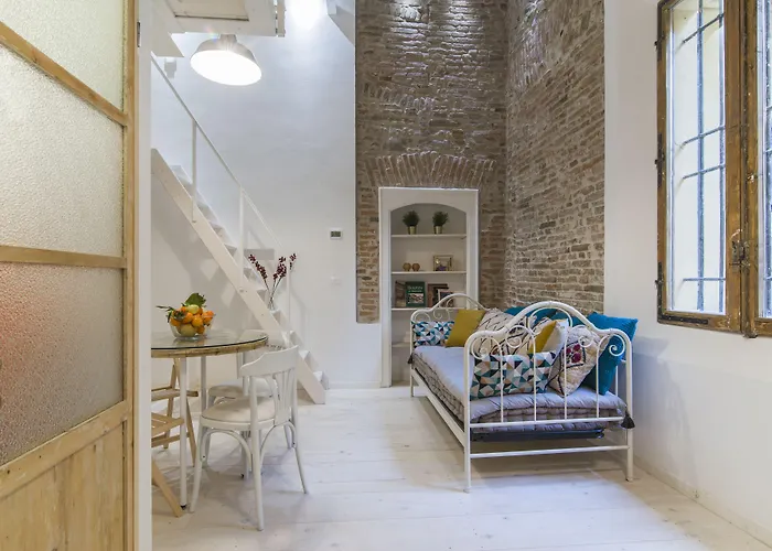 Guesthost - Loft Appartamento *