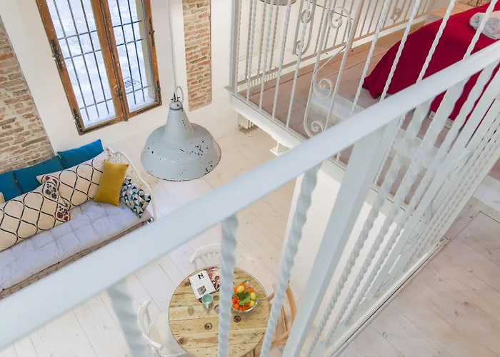 Guesthost - Loft Appartamento *