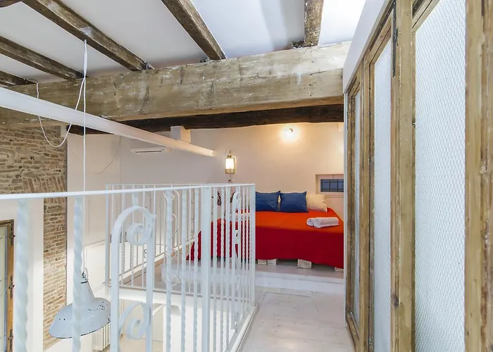 Guesthost - Loft Appartement