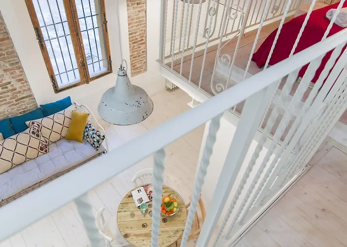 Appartamento Guesthost - Loft Bologna