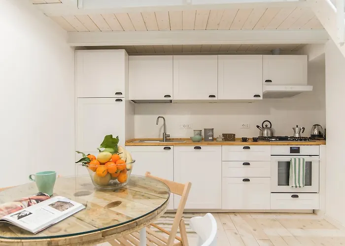 Guesthost - Loft Appartement Bologne